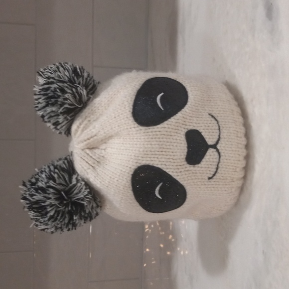 Women's Beanie - Picture 9 of 13